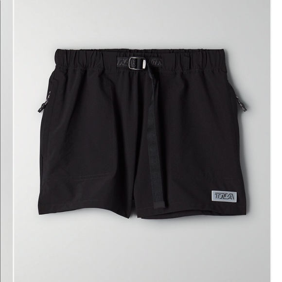 Aritzia tna utility shorts - Picture 1 of 3